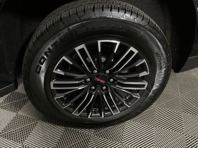 Used 2025 GMC Yukon Elevation image 38