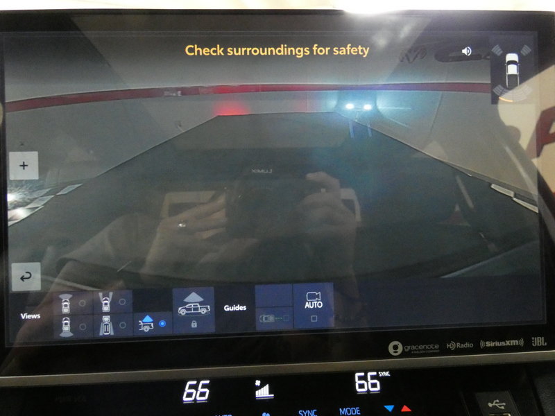 Used 2023 Toyota Tundra Platinum AWD/4WD image 18