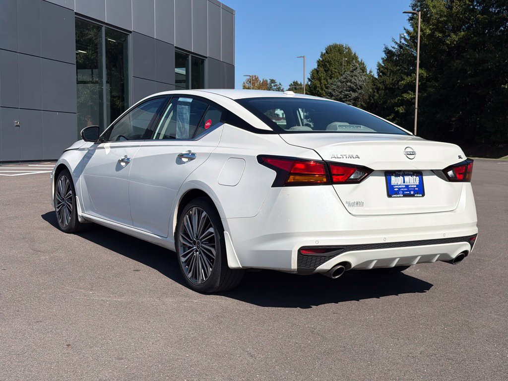 Used 2024 Nissan Altima 2.5 SL FWD image 4