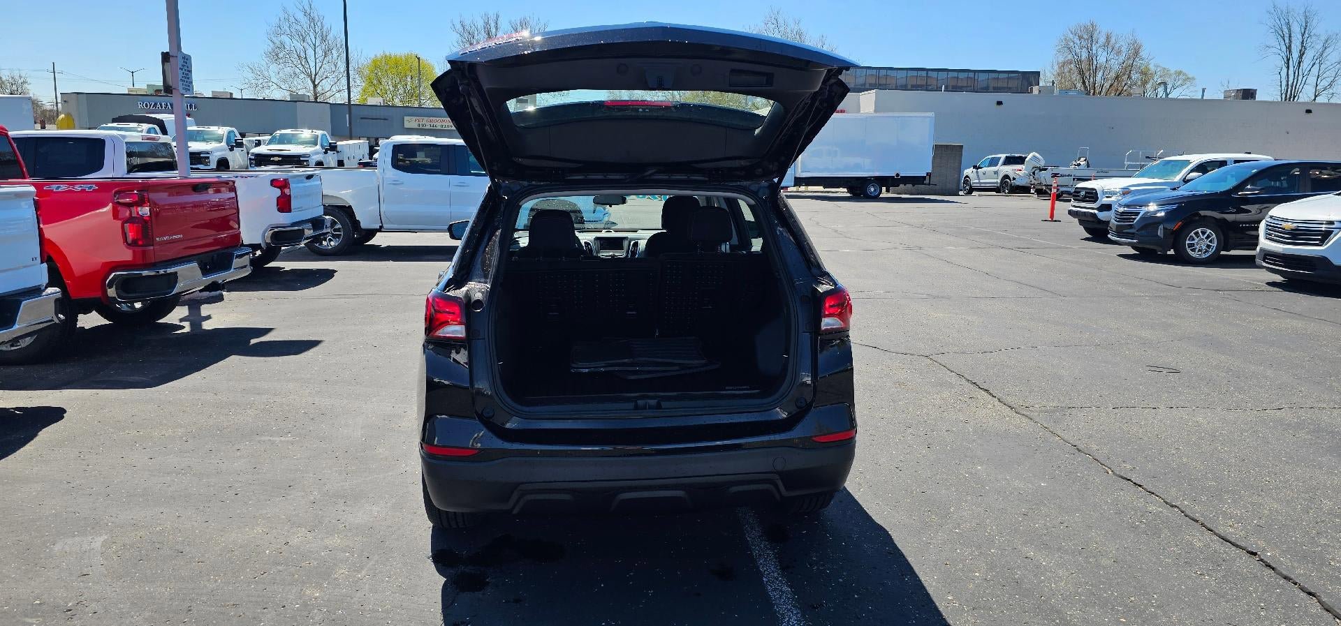 Used 2024 Chevrolet Equinox LS w/ LPO, Floor Liner Package FWD image 7