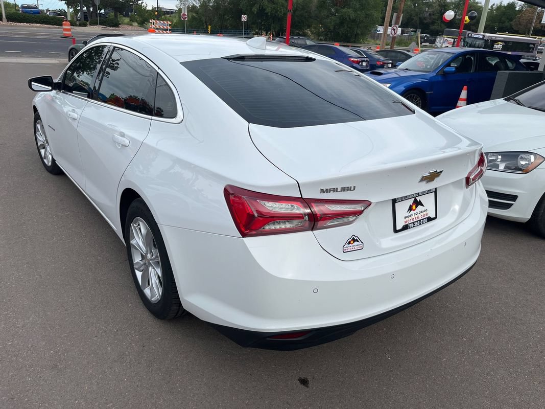 Used 2021 Chevrolet Malibu LT FWD image 5