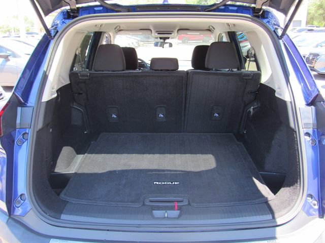 Used 2021 Nissan Rogue SV image 5