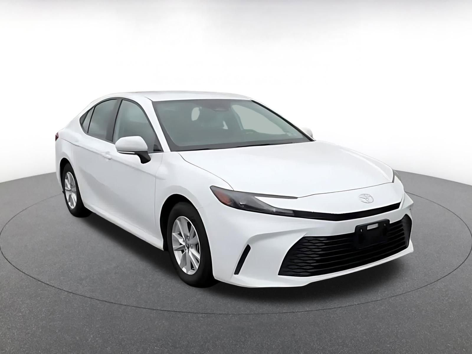 Used 2025 Toyota Camry LE FWD image 2