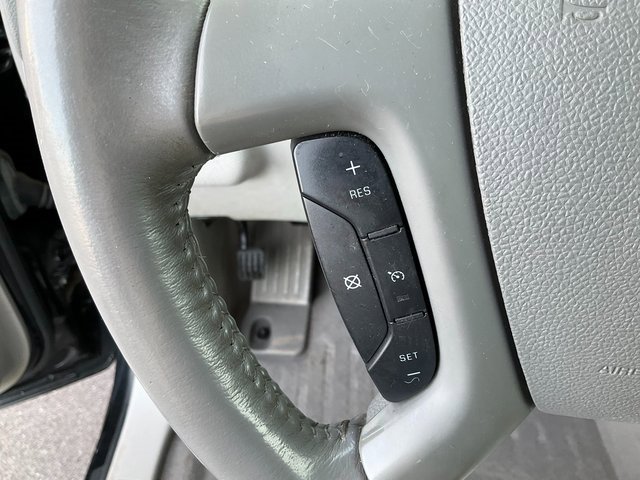 Used 2011 Buick Enclave CXL image 12