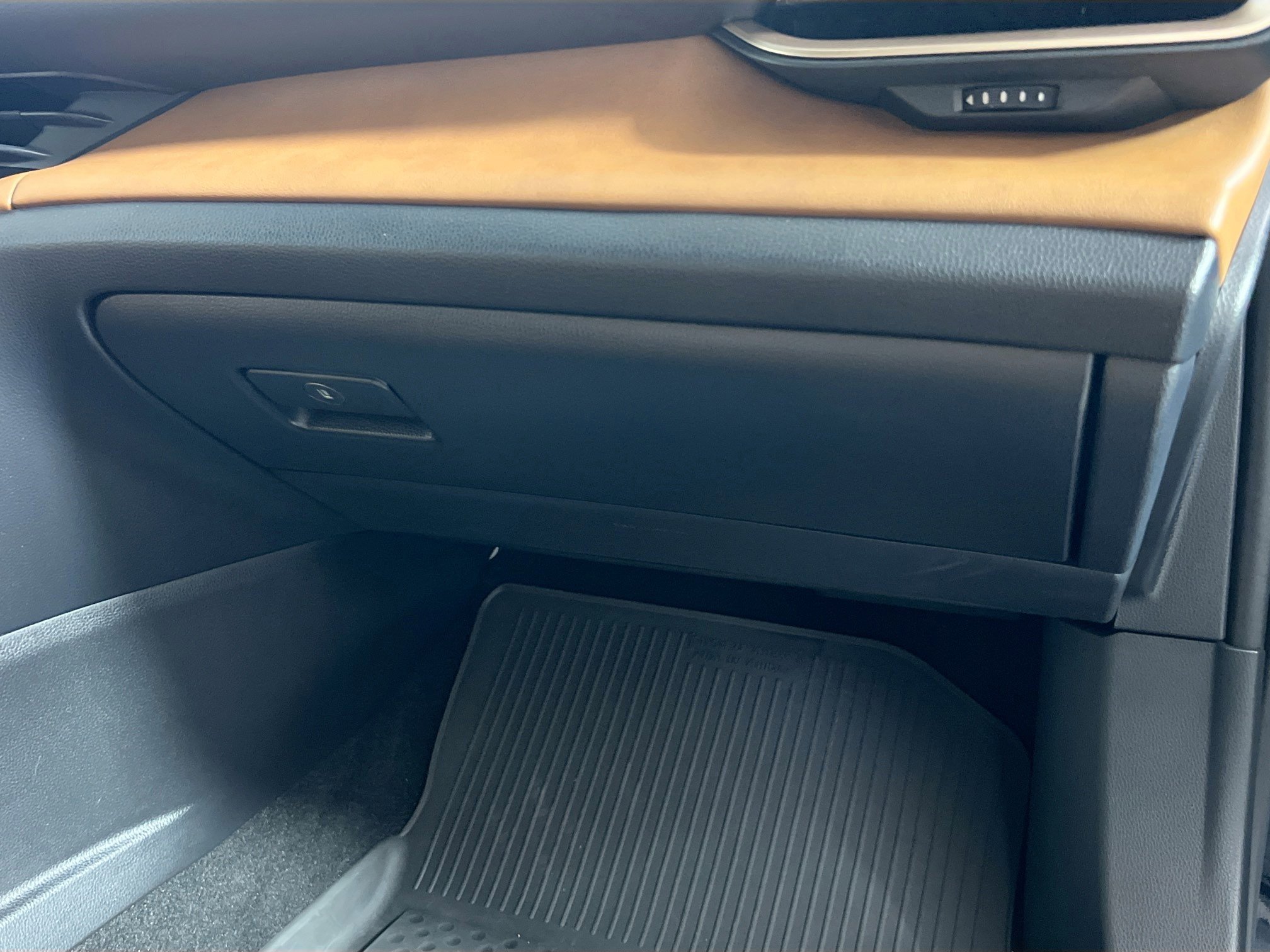 Used 2025 Toyota Crown Signia AWD/4WD image 35