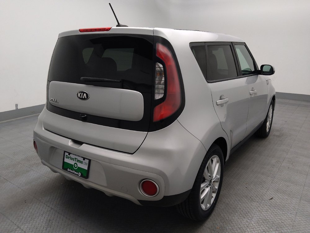 Used 2019 Kia Soul + FWD image 7