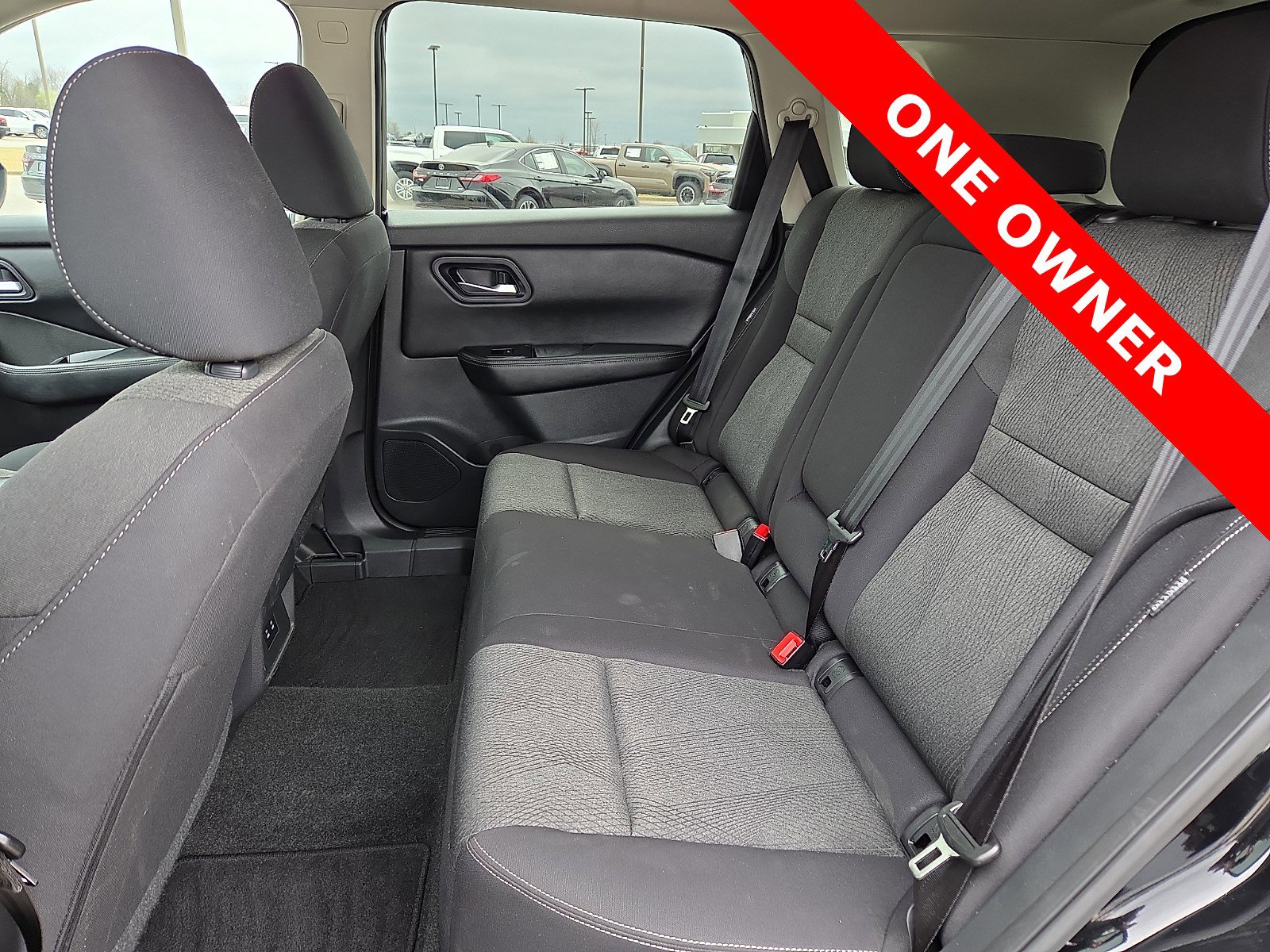 Used 2024 Nissan Rogue SV FWD image 10