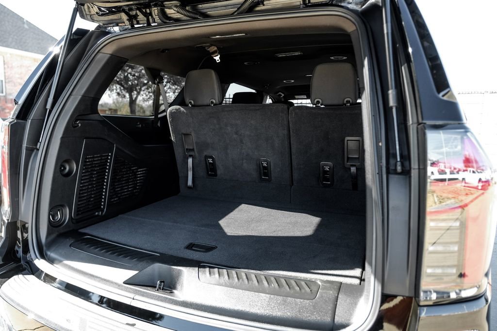 Used 2025 Chevrolet Suburban LS image 55