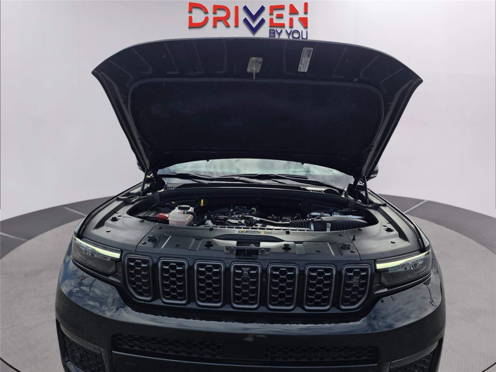 Used 2025 Jeep Grand Cherokee L Summit AWD/4WD image 29