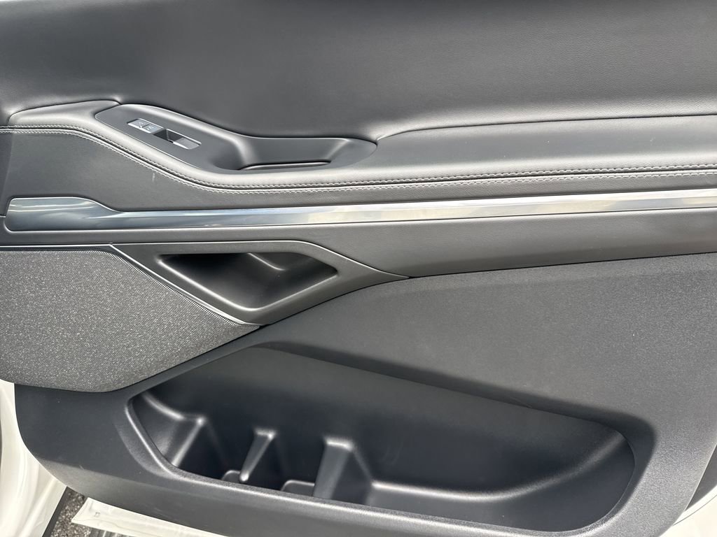 Used 2025 Lincoln Navigator Reserve w/ Jet Appearance Package image 14