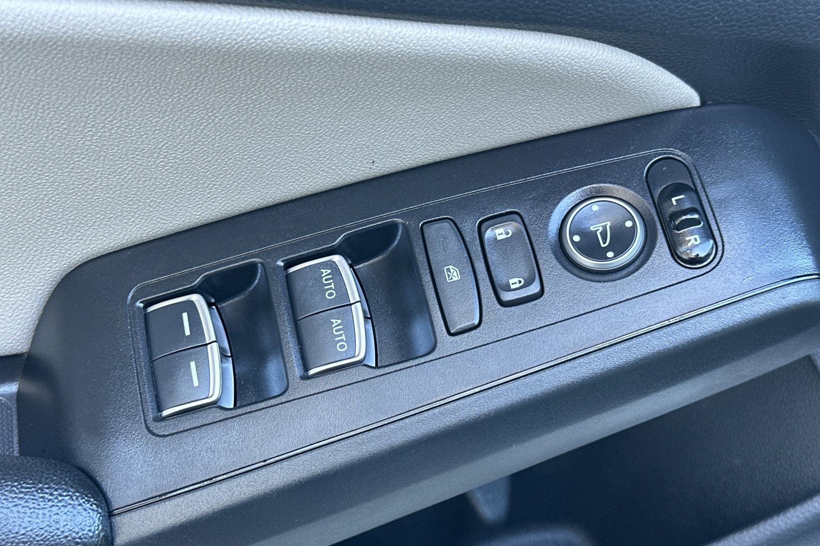 Certified 2024 Honda Civic EX-L image 14