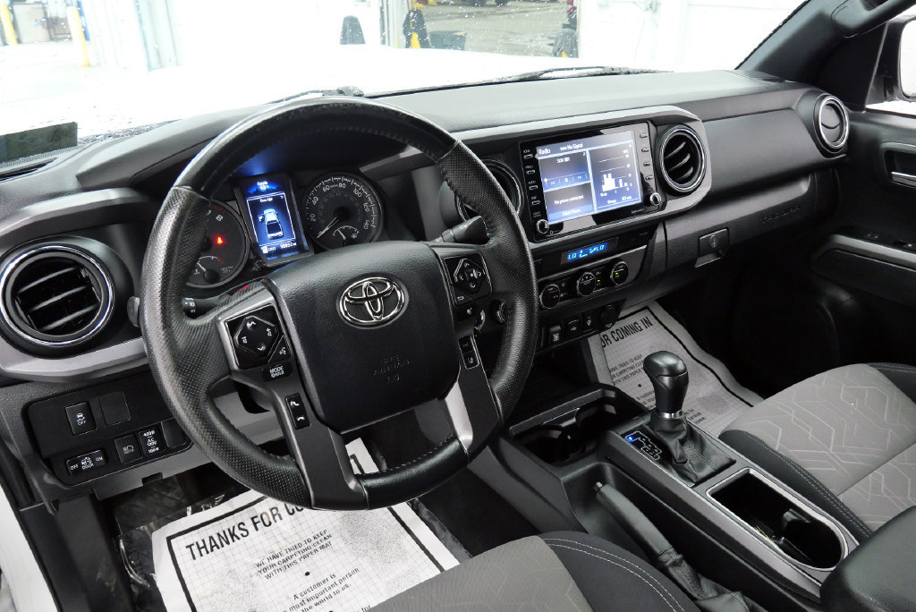 Used 2023 Toyota Tacoma TRD Sport AWD/4WD image 11