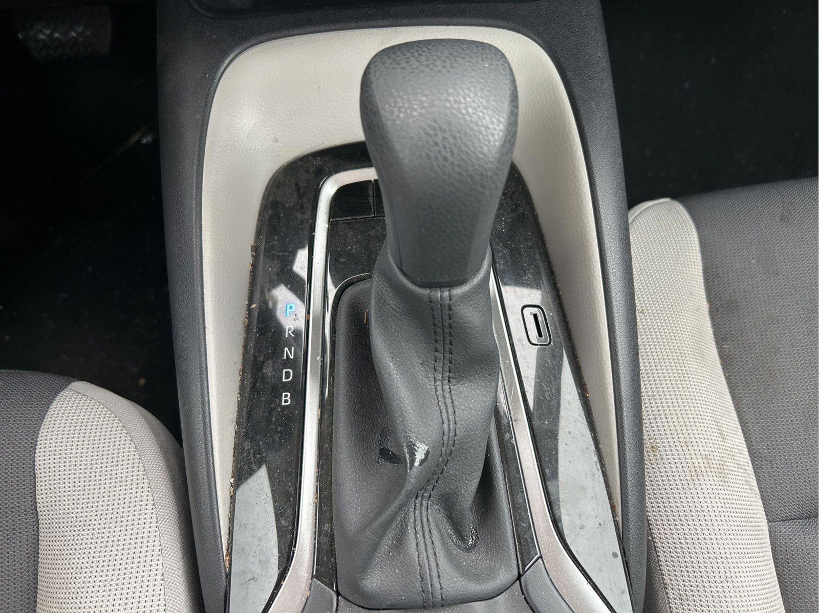 Used 2025 Toyota Corolla LE image 24