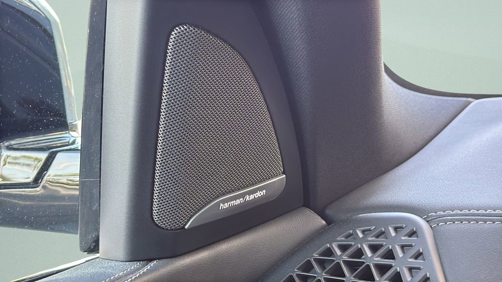 New 2026 BMW X5 xDrive40i w/ M Sport Package image 10