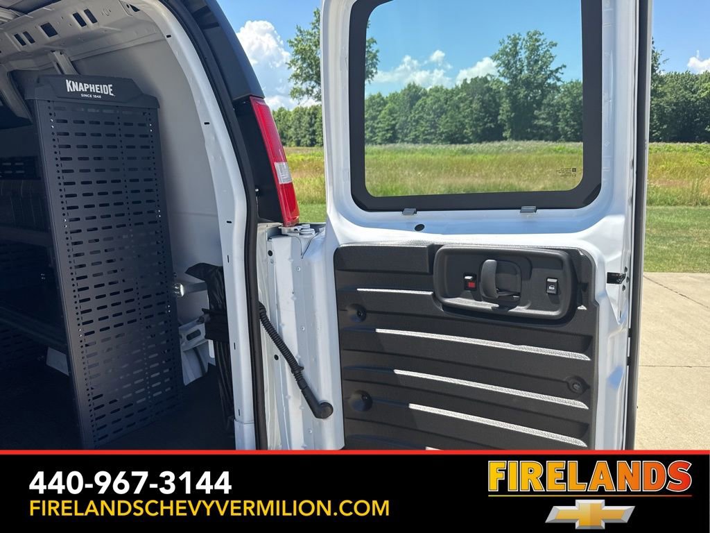 New 2025 Chevrolet Express 2500 Work Van w/ Driver Convenience Package image 28