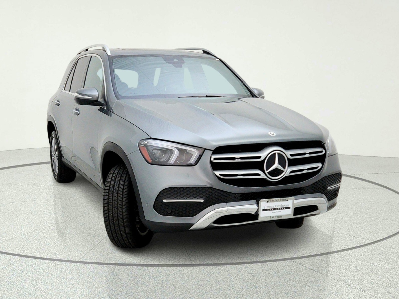 Certified 2022 Mercedes-Benz GLE 350 4MATIC w/ Premium Package image 4