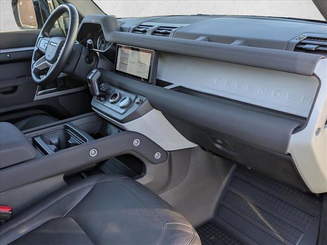 Used 2023 Land Rover Defender 110 S image 23
