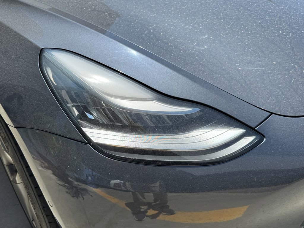 Used 2019 Tesla Model 3 Long Range AWD/4WD image 3
