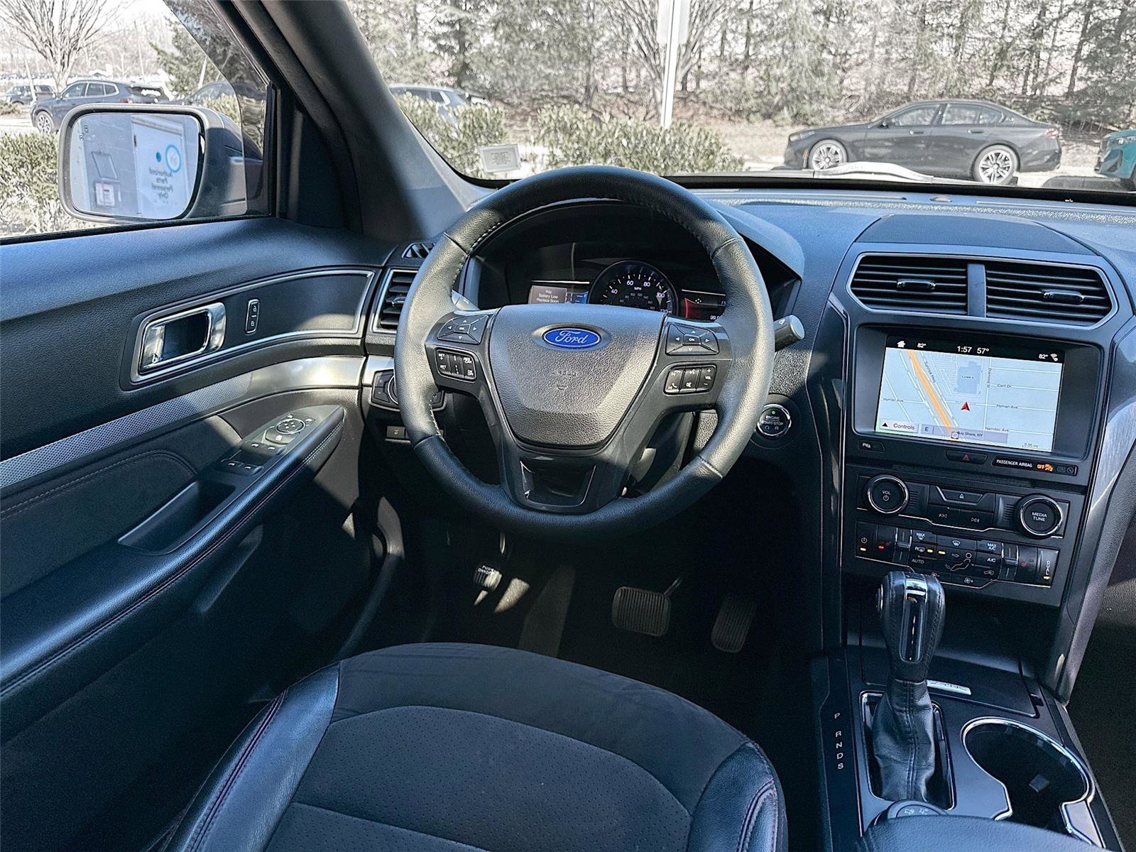 Used 2018 Ford Explorer XLT w/ Equipment Group 202A image 23