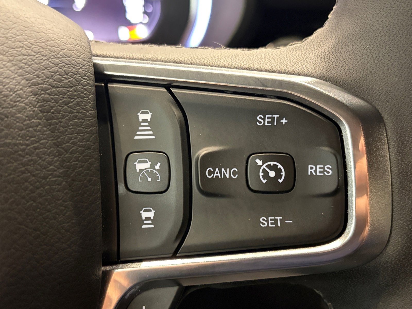 Used 2025 RAM 1500 Laramie w/ Night Edition AWD/4WD image 26
