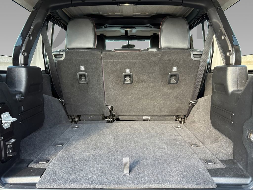 Used 2018 Jeep Wrangler Unlimited Rubicon image 19