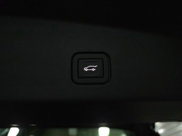 Used 2024 Cadillac Lyriq Sport image 37