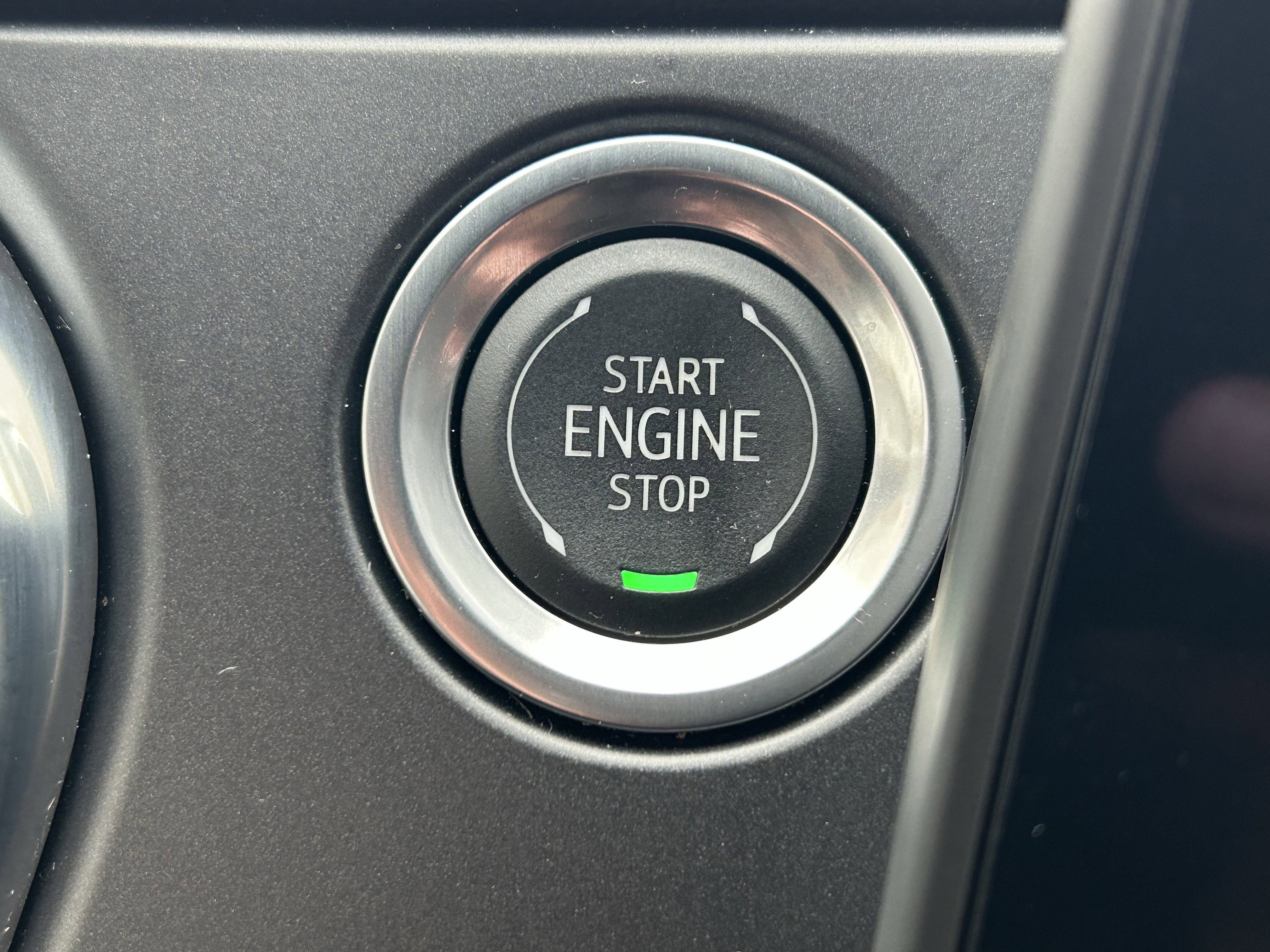 Used 2025 Chevrolet Blazer LT image 29