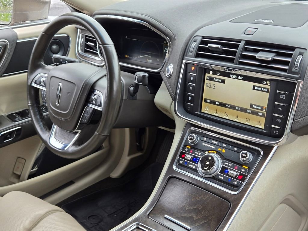Used 2019 Lincoln Continental Reserve AWD/4WD image 26
