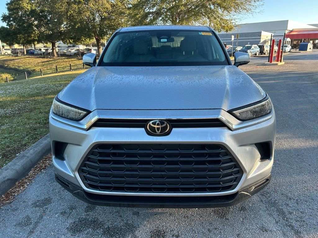 Certified 2025 Toyota Grand Highlander FWD image 8