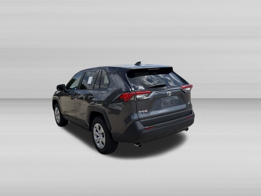 Used 2025 Toyota RAV4 LE AWD/4WD image 7