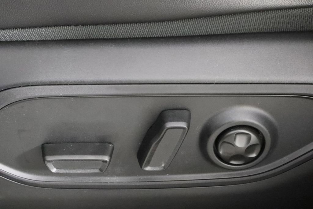 New 2026 Jeep Grand Cherokee L Limited image 25