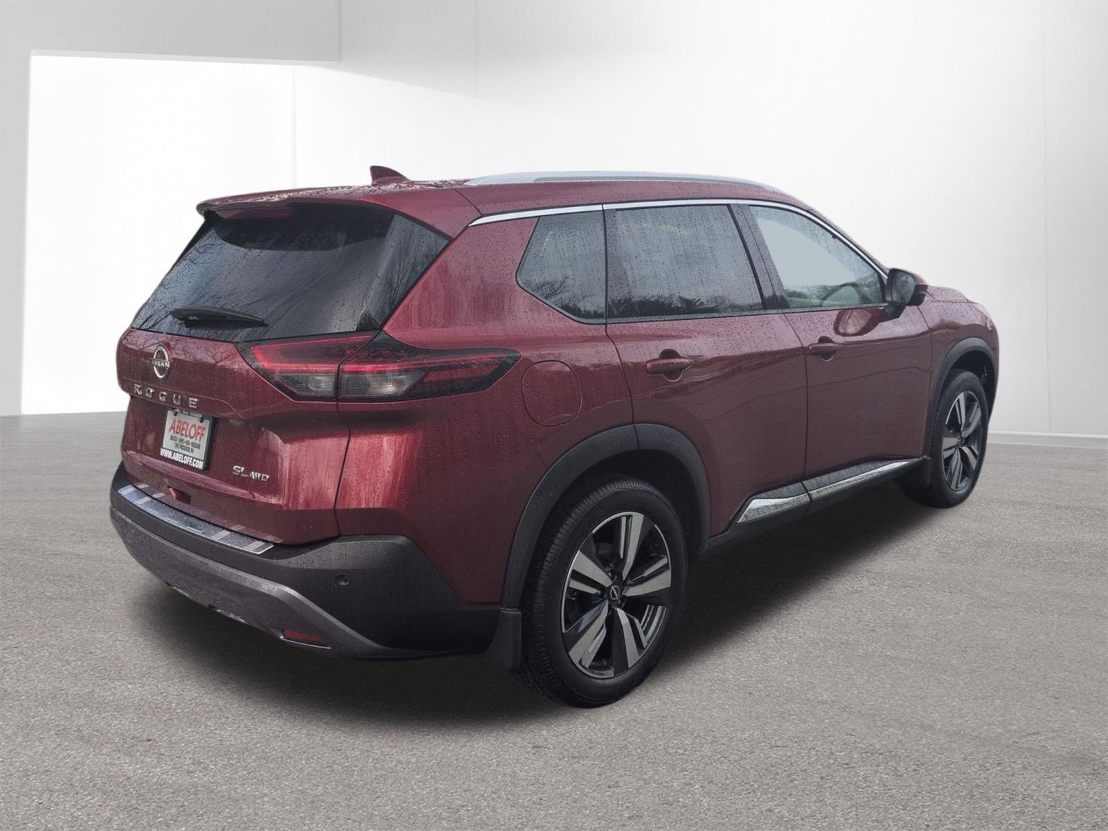 Used 2023 Nissan Rogue SL AWD/4WD image 5