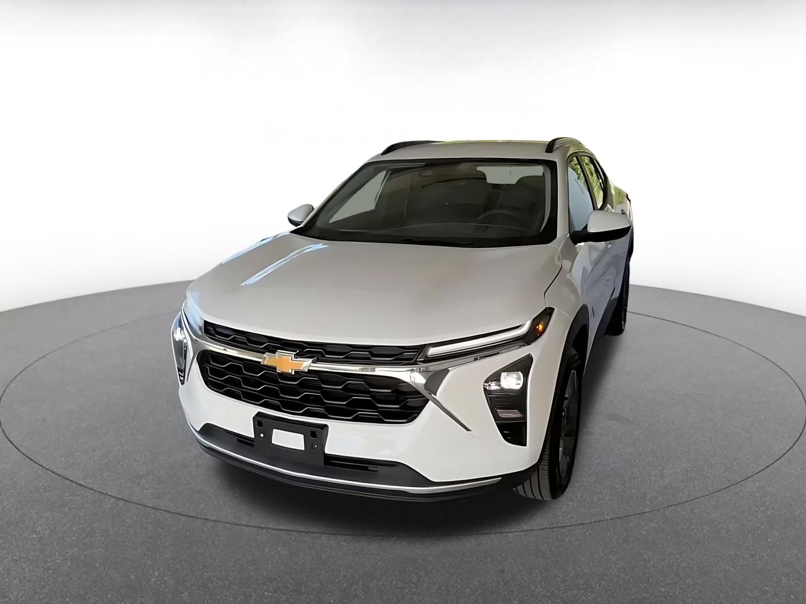 Used 2025 Chevrolet Trax LT image 6