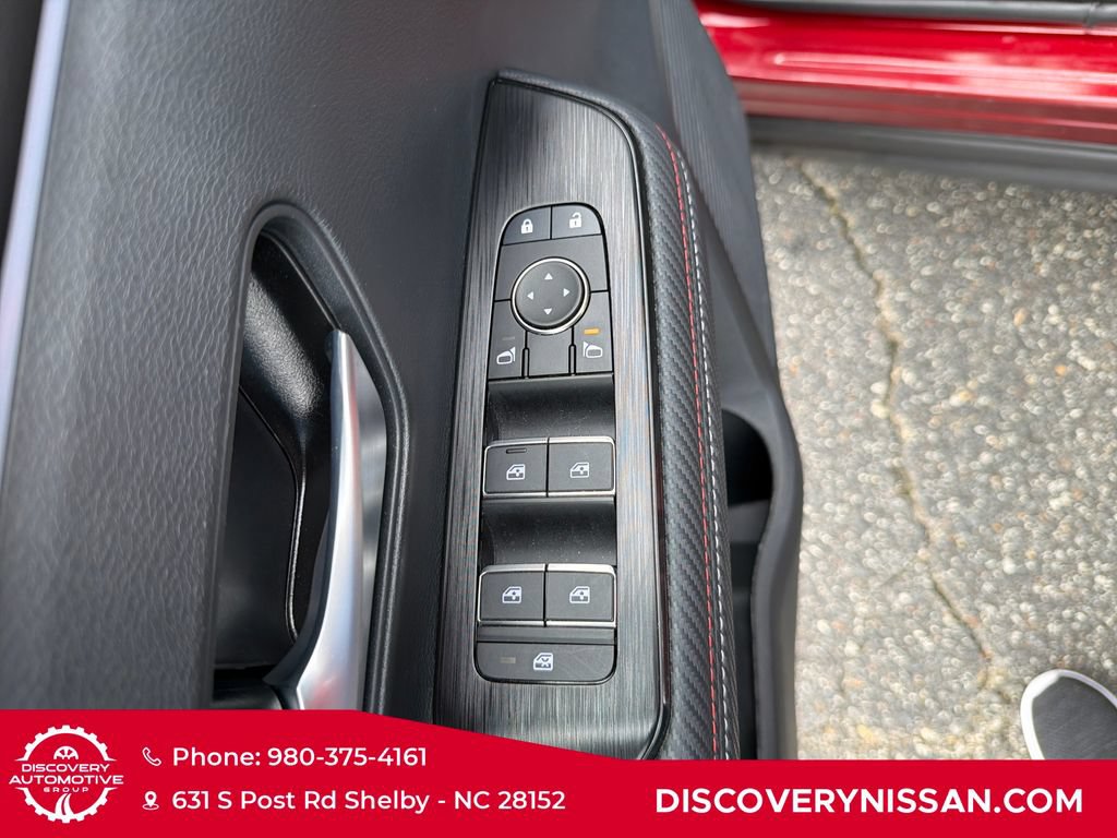 Certified 2026 Nissan Kicks SR FWD image 11