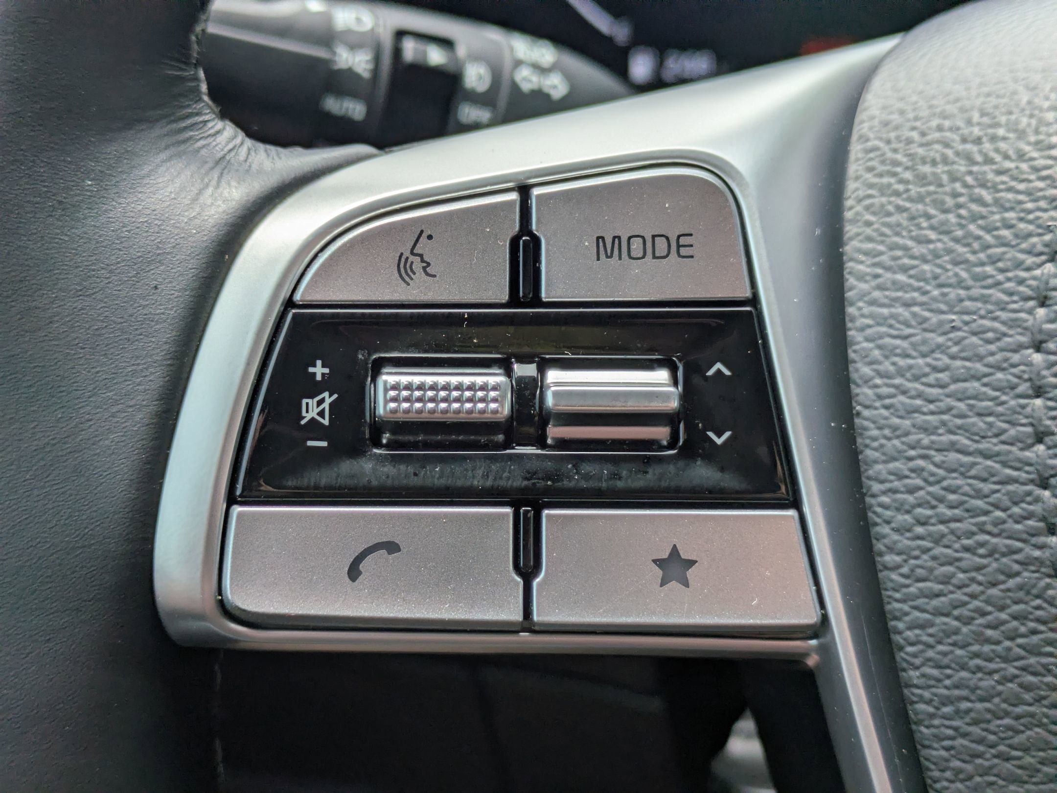 Used 2025 Kia Telluride SX X-Line AWD/4WD image 17