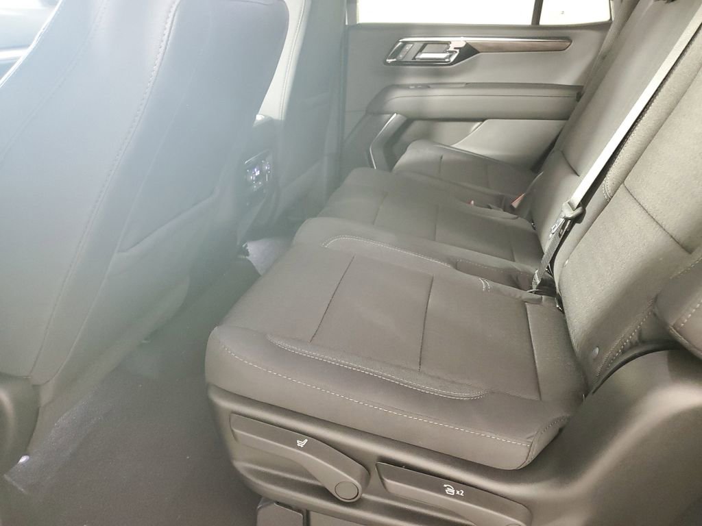 New 2026 Chevrolet Tahoe LS image 13