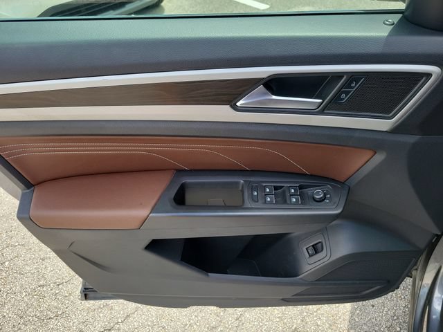 Used 2023 Volkswagen Atlas SE w/ Panoramic Sunroof Package FWD image 18
