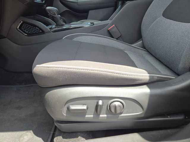 Used 2023 Chevrolet TrailBlazer LT AWD/4WD image 25