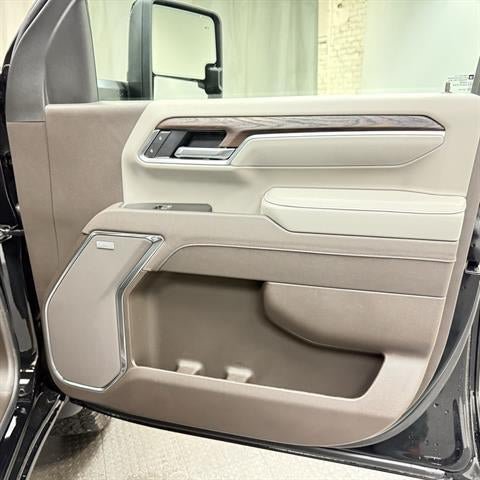 New 2026 GMC Sierra 2500 SLT AWD/4WD image 17