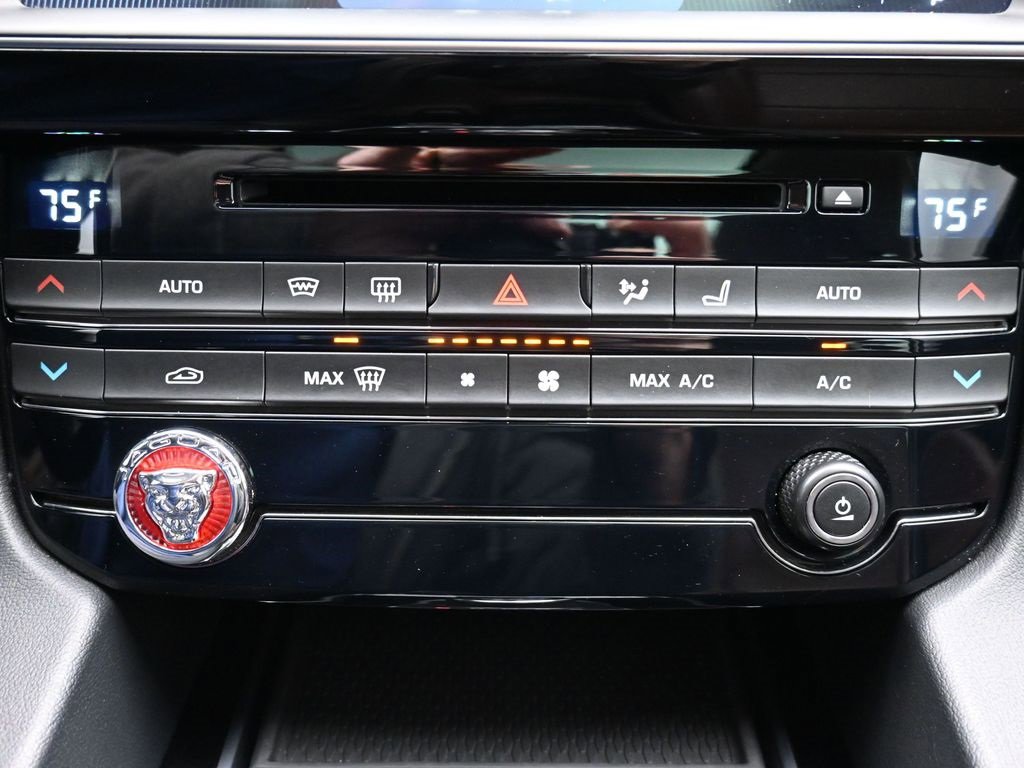 Used 2019 Jaguar F-PACE S image 17