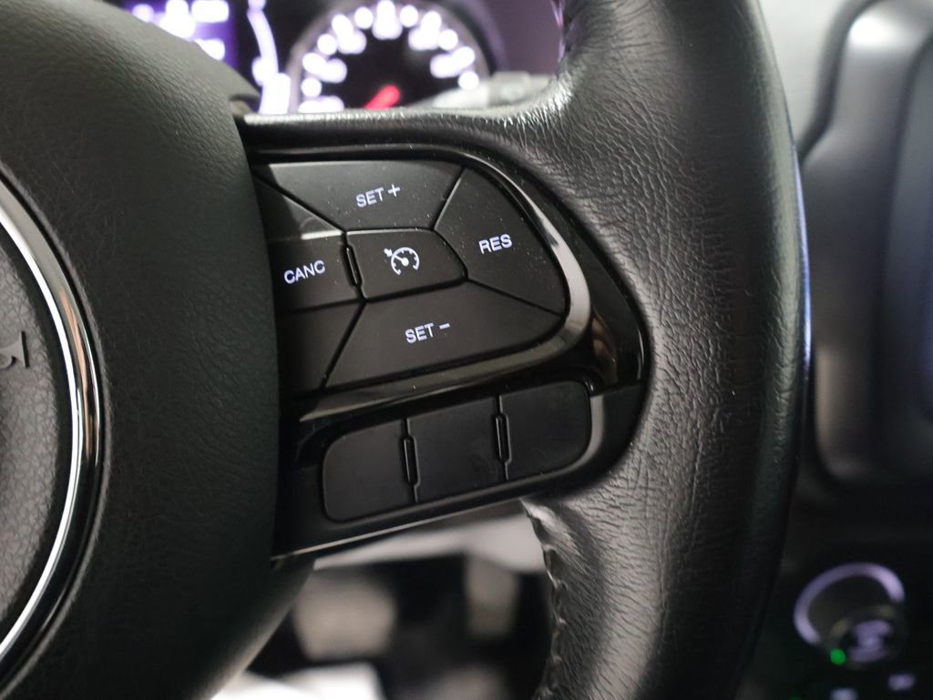 Used 2020 Jeep Renegade Altitude image 39