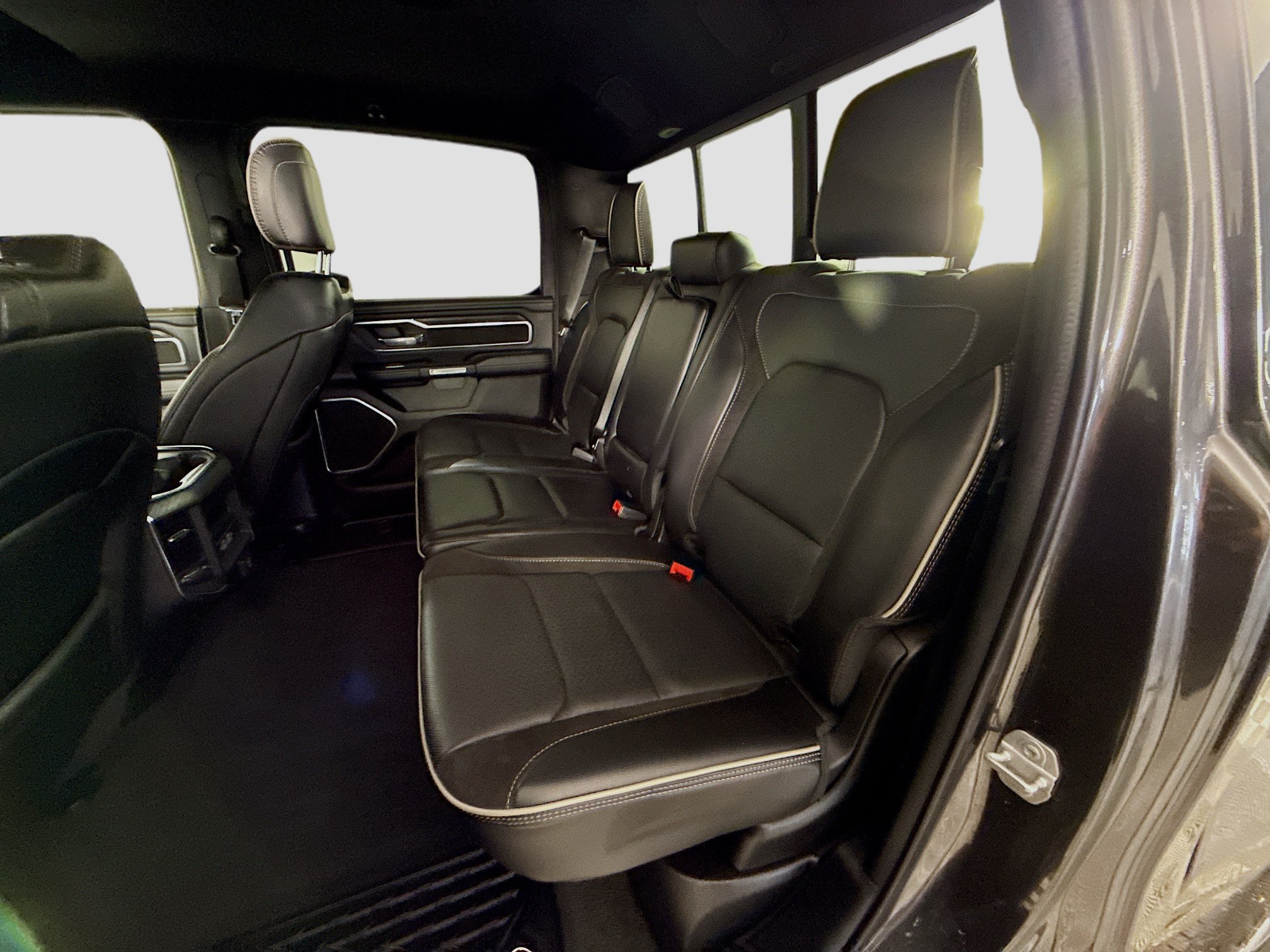 Used 2023 RAM 1500 Laramie AWD/4WD image 25