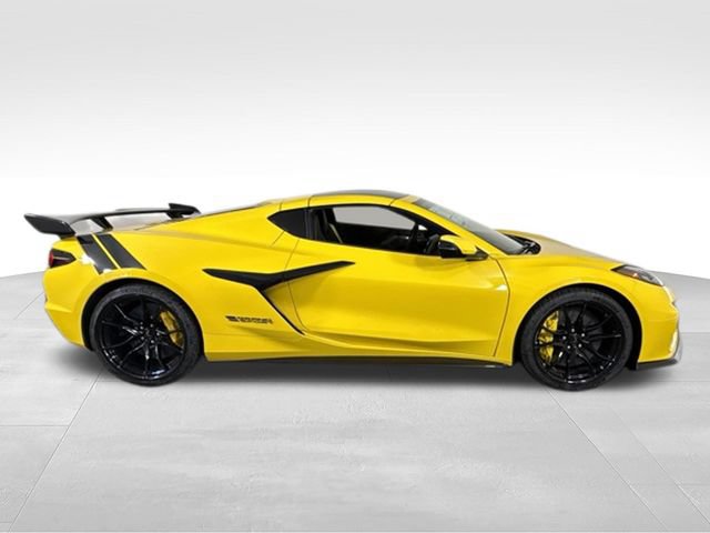 New 2027 Chevrolet Corvette Grand Sport w/ Z52 Sport Performance Package RWD image 31