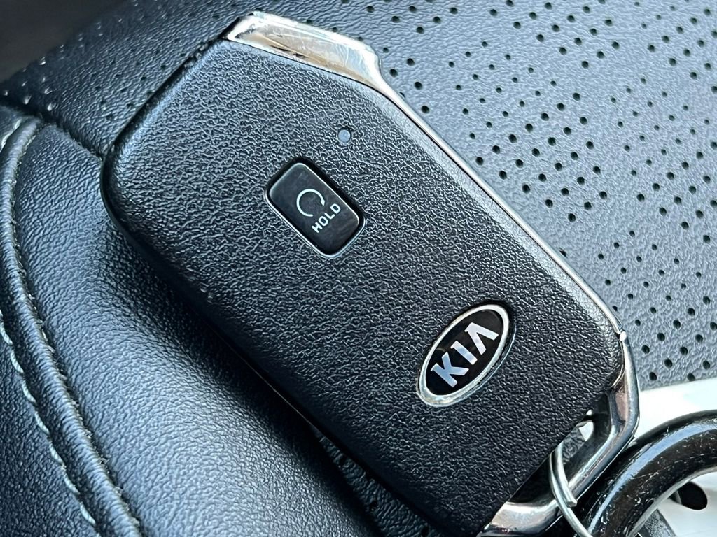 Used 2021 Kia Seltos SX w/ SX Sunroof Package image 30