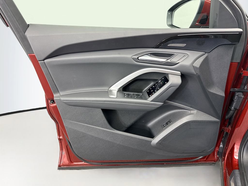 Certified 2025 Audi Q5 Premium Plus w/ Premium Plus image 24