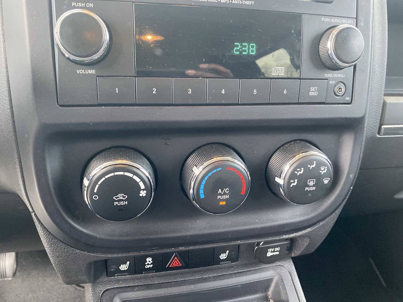 Used 2013 Jeep Patriot Latitude image 16