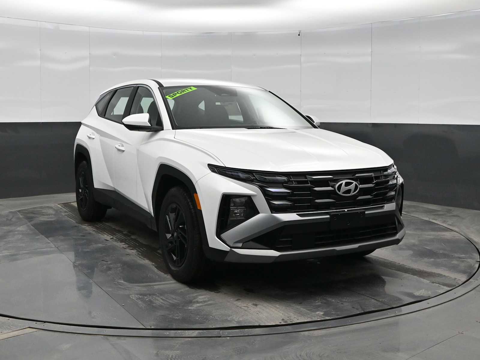 New 2026 Hyundai Tucson SE video 2