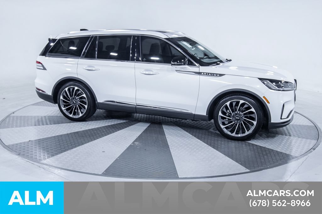 Used 2025 Lincoln Aviator Reserve w/ Equipment Group 201A AWD/4WD image 13