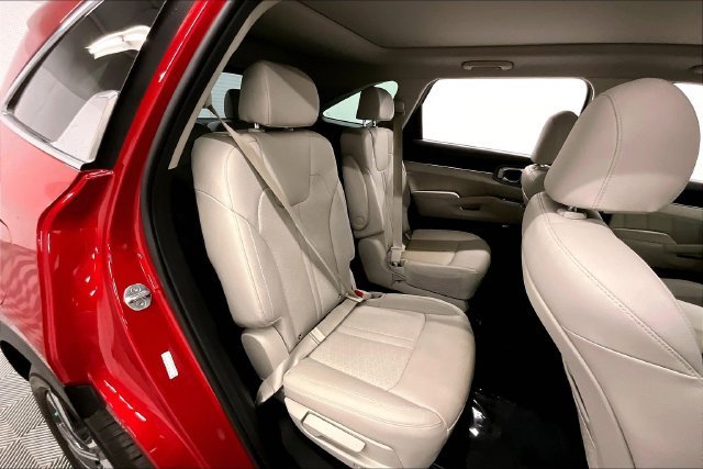 Used 2022 Kia Sorento SX Prestige w/ Panoramic Sunroof Package AWD/4WD image 26