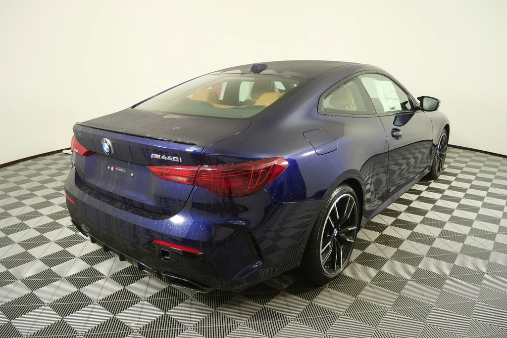 New 2026 BMW M440i Coupe w/ Premium Package RWD image 4